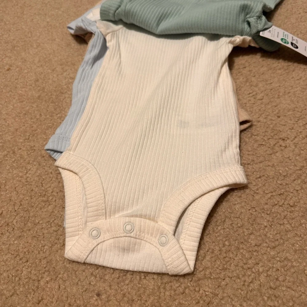 Carter's 3month Baby Bodysuits - Picture 3 of 7